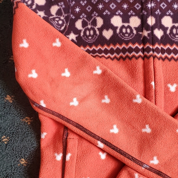 Reversible Mickey Mouse fleece - Picture 3 of 5